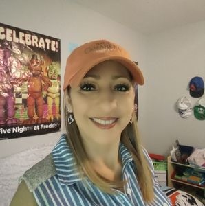 Meet your Posher, Delia